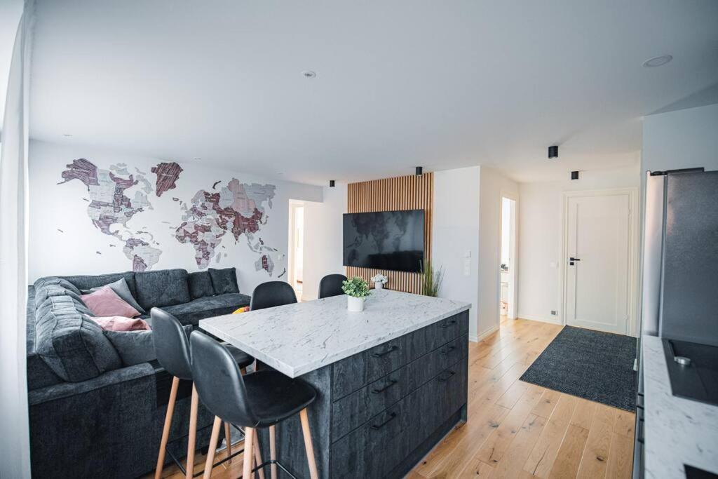 New Luxury 3Br Apartment In Old Town, Free Parking Haapsalu Exterior foto