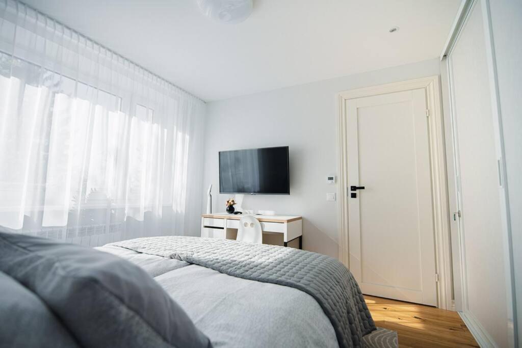 New Luxury 3Br Apartment In Old Town, Free Parking Haapsalu Exterior foto